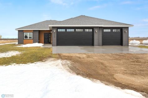 707 Blaine Street N Colfax ND 58018