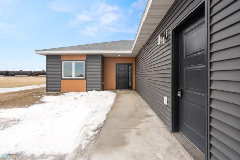 707 Blaine Street N Colfax ND 58018