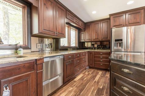 2303 S Le Homme Dieu Drive NE Alexandria MN 56308