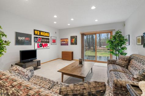 12525 42nd Avenue N Plymouth MN 55441