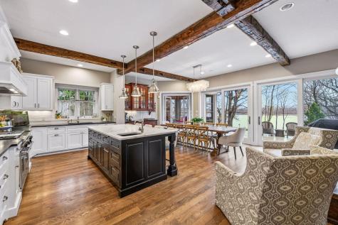3601 Lerive Way Chaska MN 55318