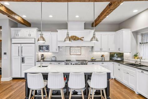 3601 Lerive Way Chaska MN 55318