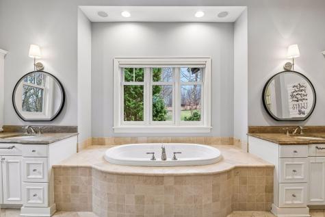 3601 Lerive Way Chaska MN 55318