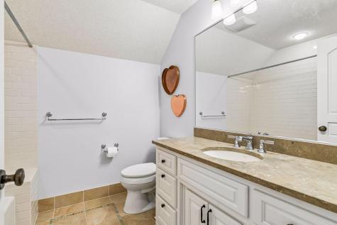 3601 Lerive Way Chaska MN 55318