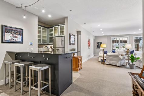 3601 Lerive Way Chaska MN 55318