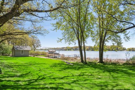 3601 Lerive Way Chaska MN 55318