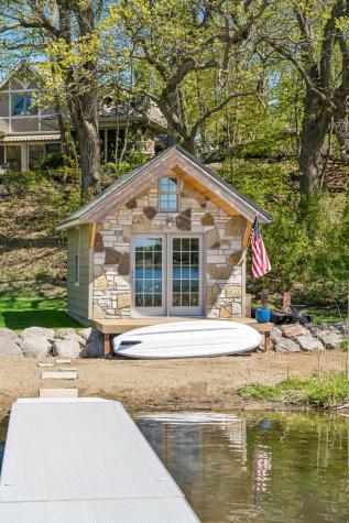 3601 Lerive Way Chaska MN 55318