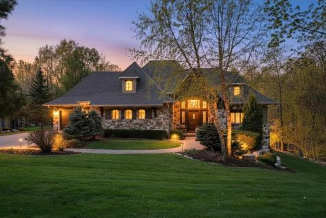 3601 Lerive Way Chaska MN 55318