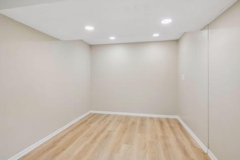 3216 W 85th Street Bloomington MN 55431