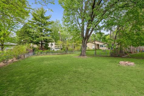 3216 W 85th Street Bloomington MN 55431