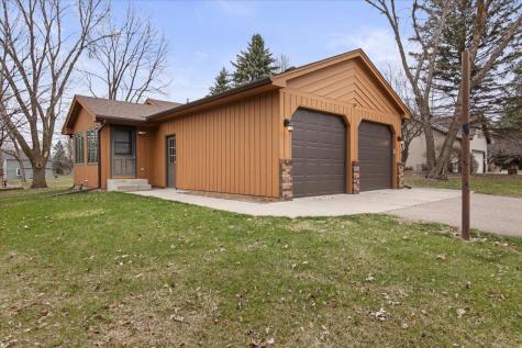 401 Green Avenue SE Watertown MN 55388