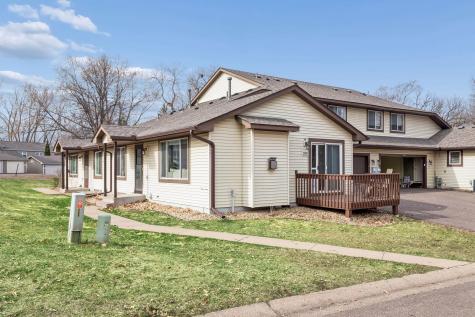 6690 Gretchen Court N Oakdale MN 55128