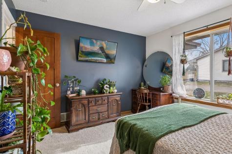 6690 Gretchen Court N Oakdale MN 55128