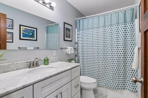 6690 Gretchen Court N Oakdale MN 55128