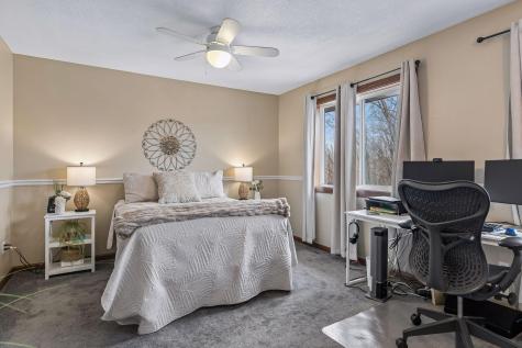 6690 Gretchen Court N Oakdale MN 55128