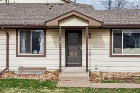 6690 Gretchen Court N Oakdale MN 55128