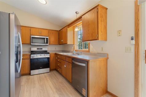 6247 Albert Lane North Branch MN 55056