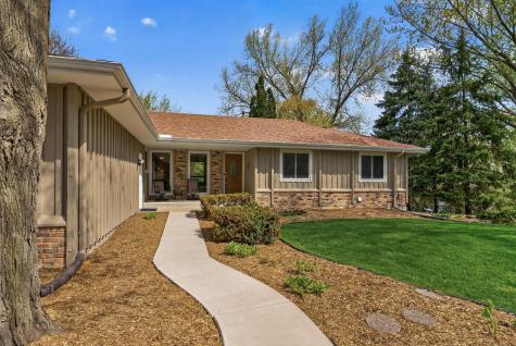 17210 27th Avenue N Plymouth MN 55447