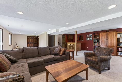 17210 27th Avenue N Plymouth MN 55447