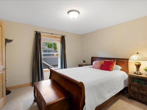 4112 Regent Avenue N Robbinsdale MN 55422