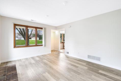 4677 Sorrell Point Eagan MN 55122