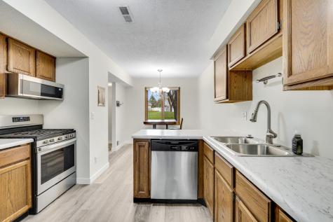 4677 Sorrell Point Eagan MN 55122