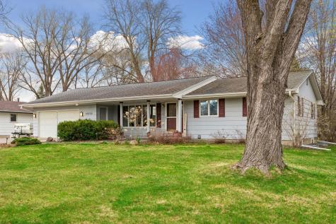 10535 Mississippi Boulevard NW Coon Rapids MN 55433