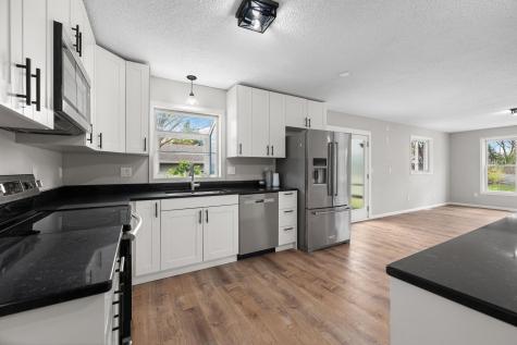 411 4th Street N Sartell MN 56377