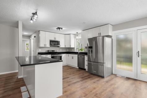 411 4th Street N Sartell MN 56377