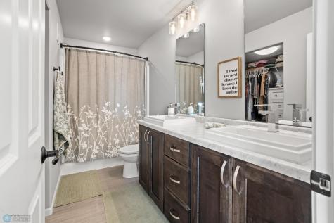 4866 Hampton Circle S Moorhead MN 56560