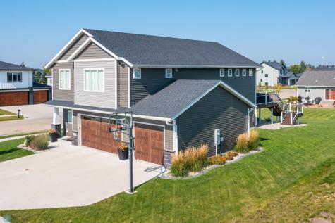 4866 Hampton Circle S Moorhead MN 56560