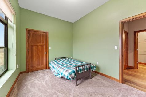 17742 280th Avenue Ellendale MN 56026