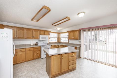 1008 4th Avenue E West Fargo ND 58078
