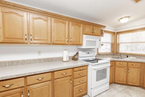 1008 4th Avenue E West Fargo ND 58078