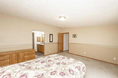 1008 4th Avenue E West Fargo ND 58078