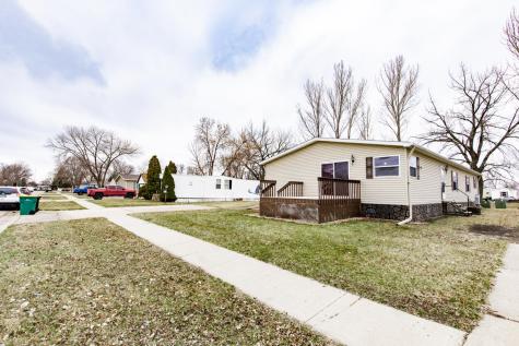 1008 4th Avenue E West Fargo ND 58078