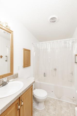 1008 4th Avenue E West Fargo ND 58078