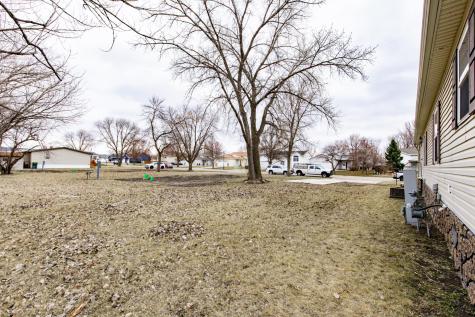 1008 4th Avenue E West Fargo ND 58078