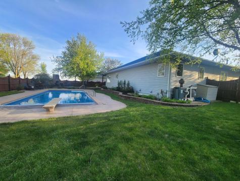 905 4th Avenue SE Pipestone MN 56164