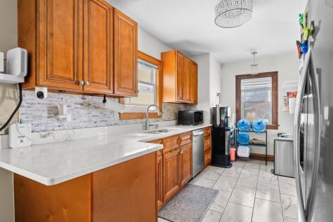 1523 Queen Avenue N Minneapolis MN 55411