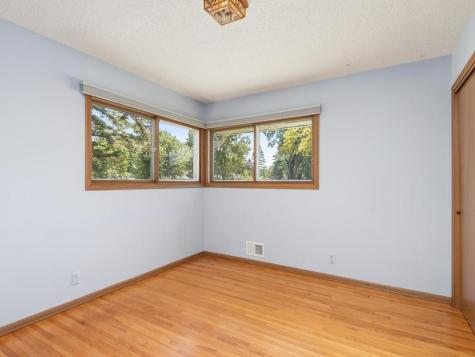 199 Colleen Avenue Shoreview MN 55126