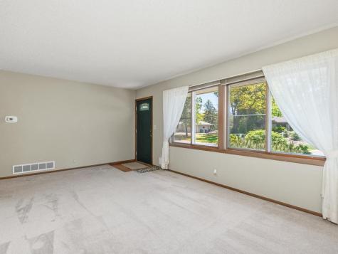 199 Colleen Avenue Shoreview MN 55126