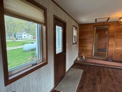 359 Hill Street E Hammond MN 55991