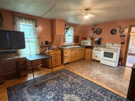 359 Hill Street E Hammond MN 55991