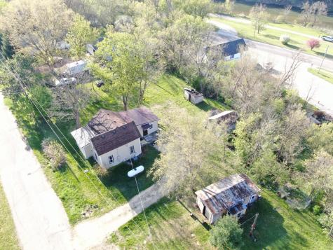 359 Hill Street E Hammond MN 55991