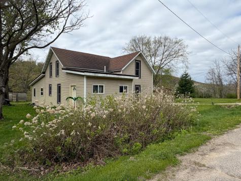 359 Hill Street E Hammond MN 55991