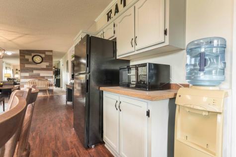211 E Central Avenue Clitherall MN 56524