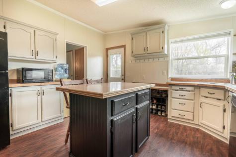 211 E Central Avenue Clitherall MN 56524