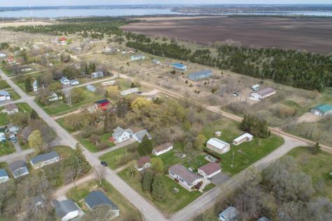 211 E Central Avenue Clitherall MN 56524
