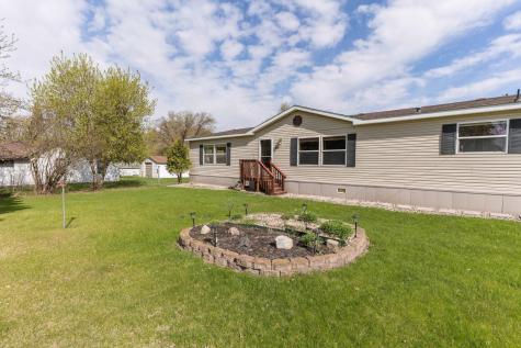 211 E Central Avenue Clitherall MN 56524